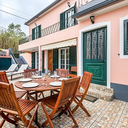 By Galmi Santana (Madeira)