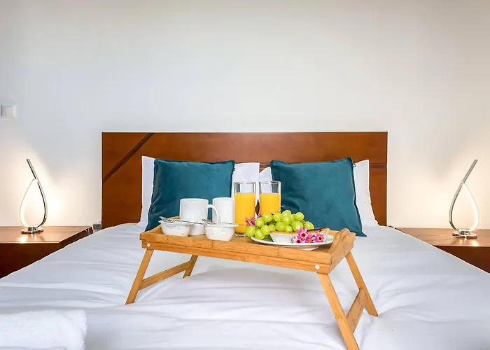 By Galmi Santana (Madeira)