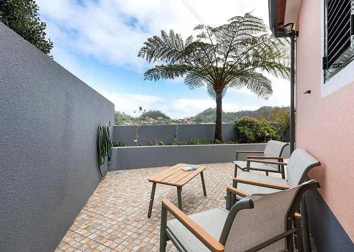 By Galmi * Santana (Madeira)